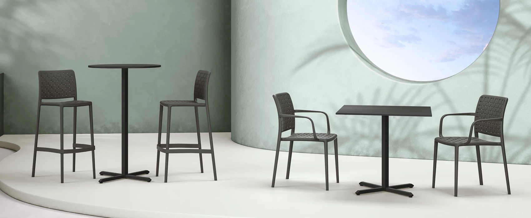 Polypropylene Chair Grey Metal Table