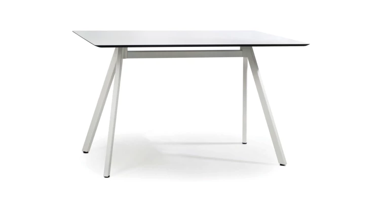 Table Outdoor 1390x890 White