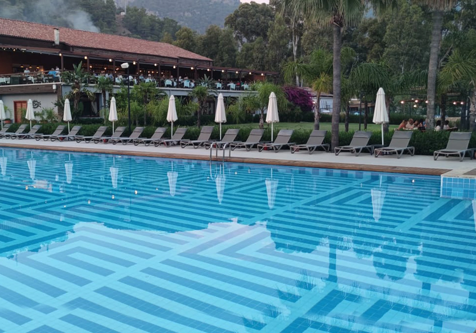 Rixos Hotel Pool